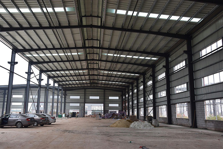 辽宁钢结构厂房建筑该怎么维护及保养?  
